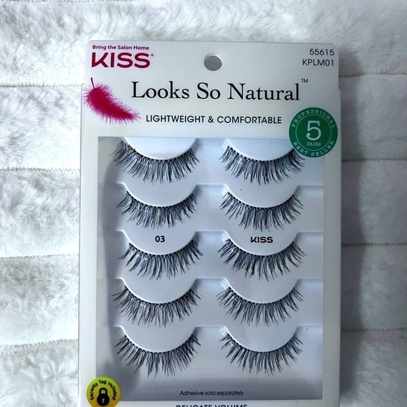 Kiss - Looks so Natural - Eyelashes - 03 & Kiss Super Strong Strip Adhesive - Picture 2 of 5